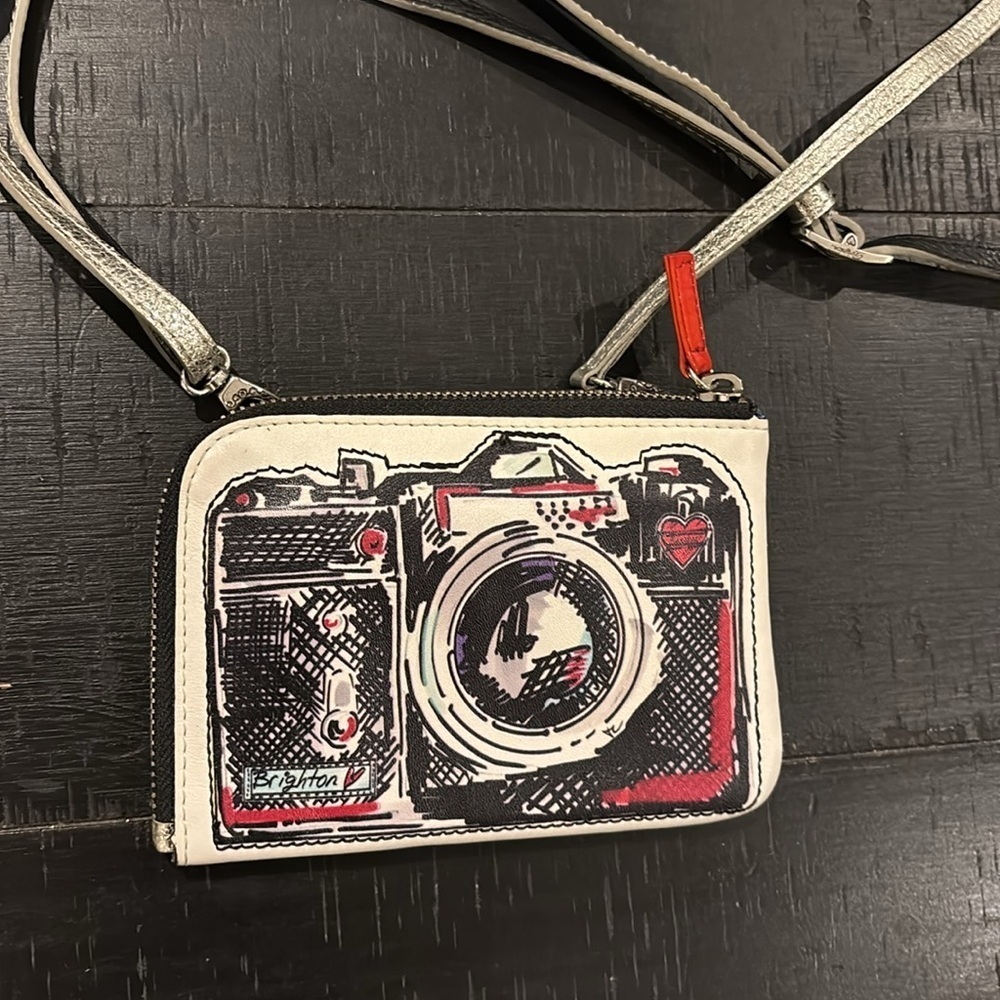 Brighton Crossbody Bag Leather Camera Strike A Pose Mini Card Phone Money​​